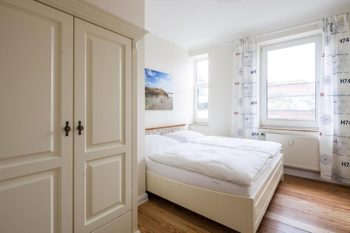 Appartement & Ferienwohnungen Thiess Rostock Exteriör bild