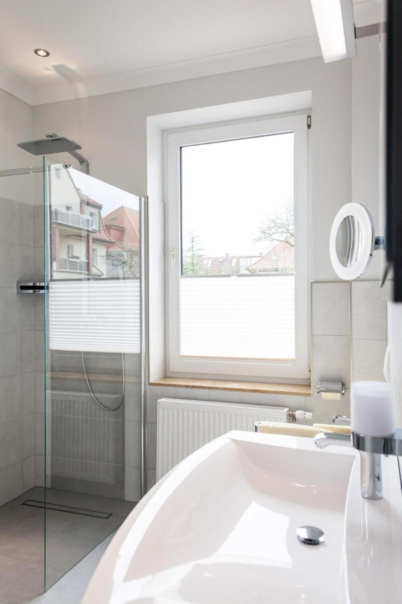 Appartement & Ferienwohnungen Thiess Rostock Exteriör bild